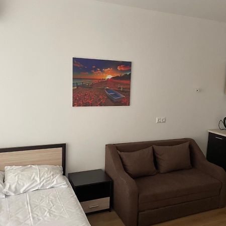 Villa Rossa Apartments Равда Экстерьер фото
